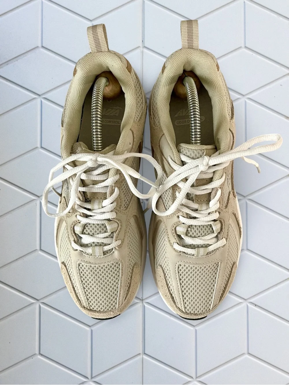 Avia 5000 Performance Suede Sneakers Sz8 Beige Mesh Chunky Dad